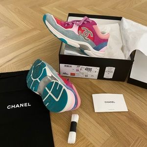 2020 CHANEL SNEAKERS